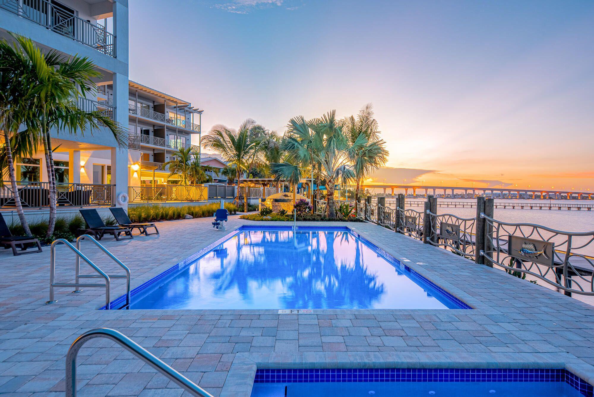 41 SW Seminole Street 305