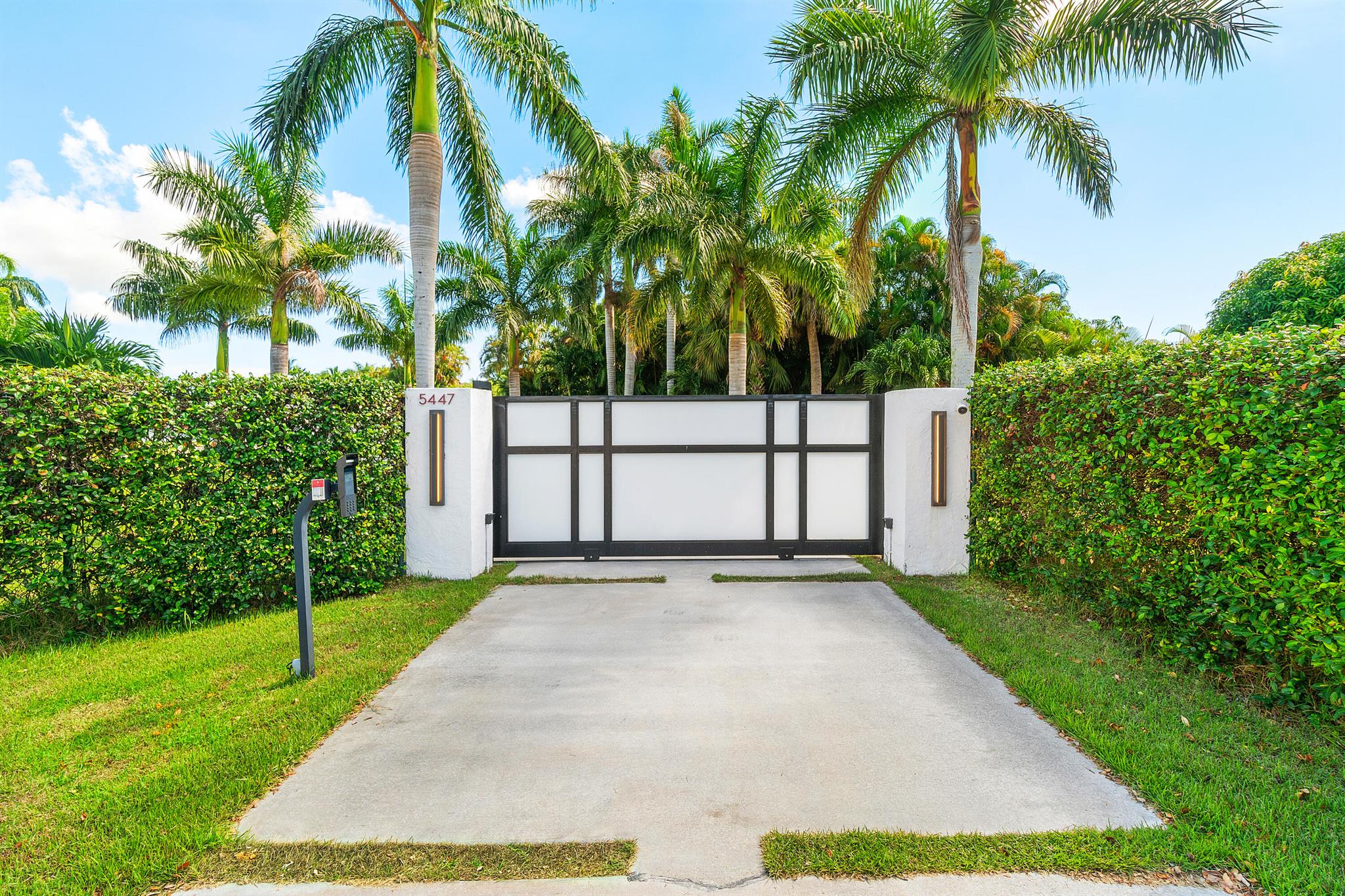 Jupiter waterfront paradise! This 3BR/3.5BA CBS home with office & den delivers breathtaking wide open-water views, a brand-new composite dock, and a private guest cottage on over 3/4 of an acre. Remodeled with smart-home technology, high-end appliances, steam shower, custom heated pool, and full-house generator . Gated grounds with tropical landscaping, create a true personal compound. Minutes to the Jupiter Inlet by boat, this property offers direct access to world-class fishing, sandbars, and waterfront dining. Entertainer's dream or private retreat, with multiple indoor/outdoor living spaces perfect for family gatherings or quiet sunsets. Rarely does a home combine privacy, luxury, and location so seamlessly--this is the one you have been waiting for. Schedule your private viewing