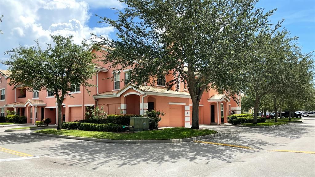 Photo of 156 SW Peacock Boulevard #29-207, Port Saint Lucie, FL 34986 (MLS # R10721838)