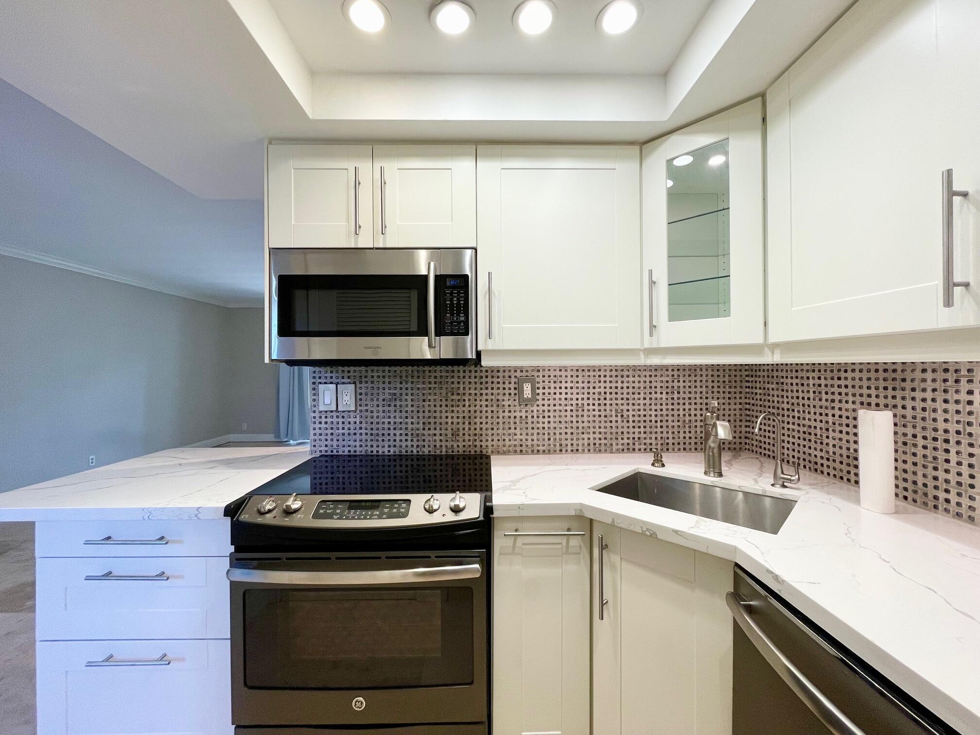 HARBOR VIEW APTS CONDO - Residential