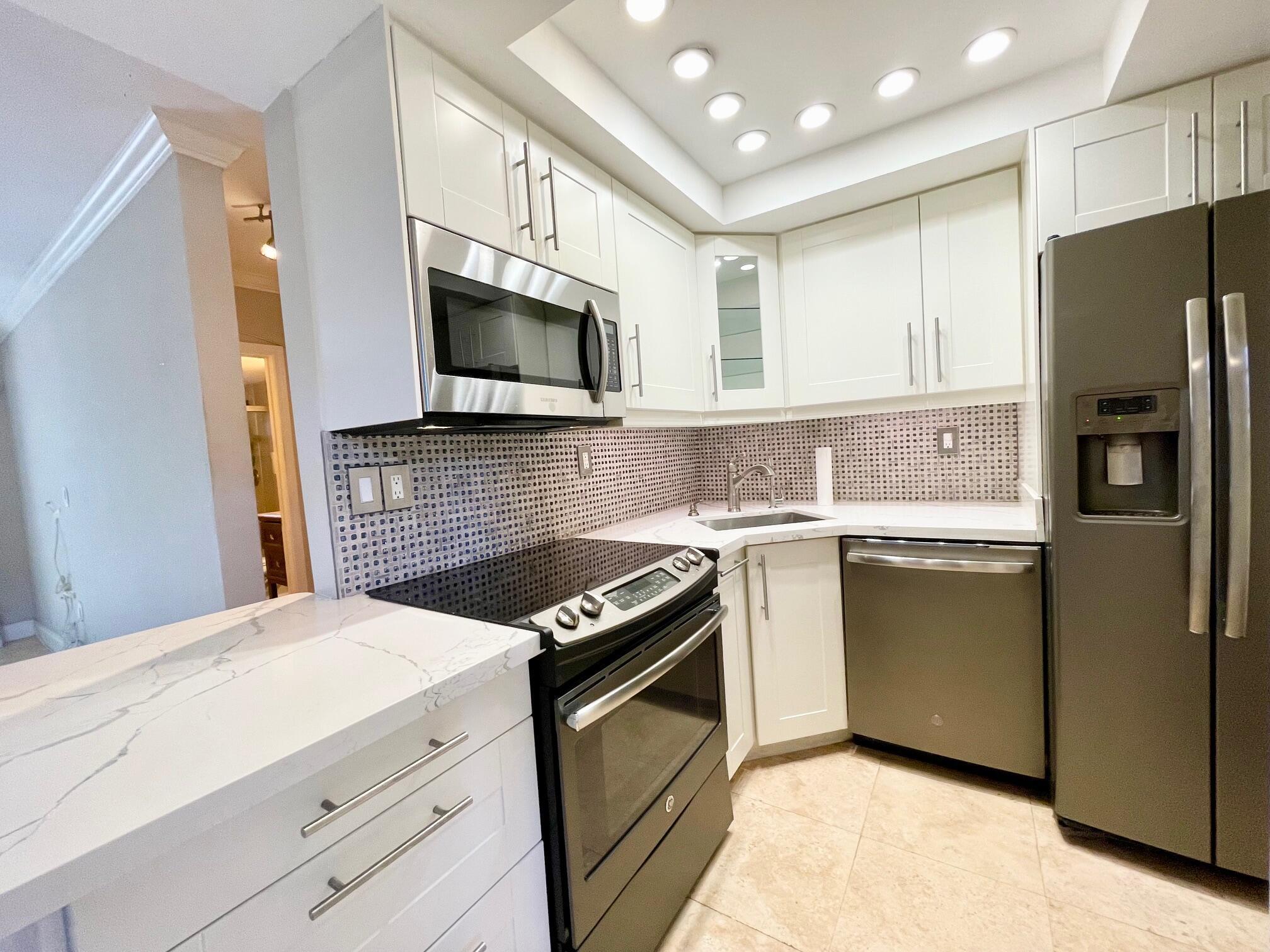 HARBOR VIEW APTS CONDO - Residential