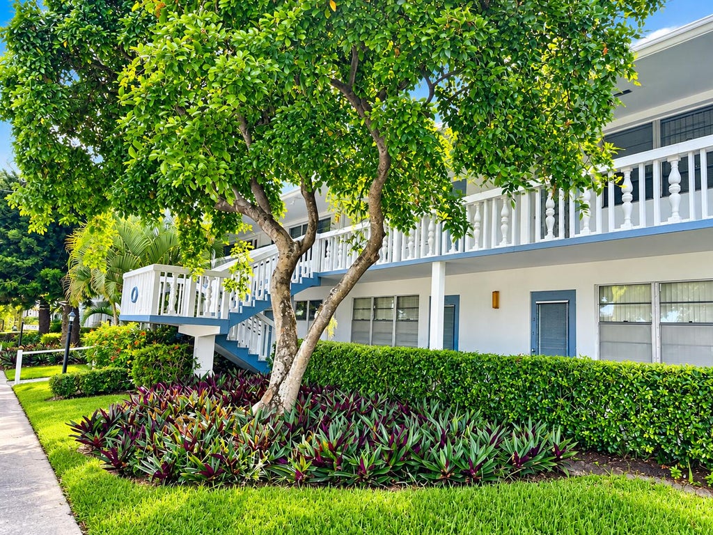 Photo of 323 TILFORD O #323, Deerfield Beach, FL 33442 (MLS # B26092233)