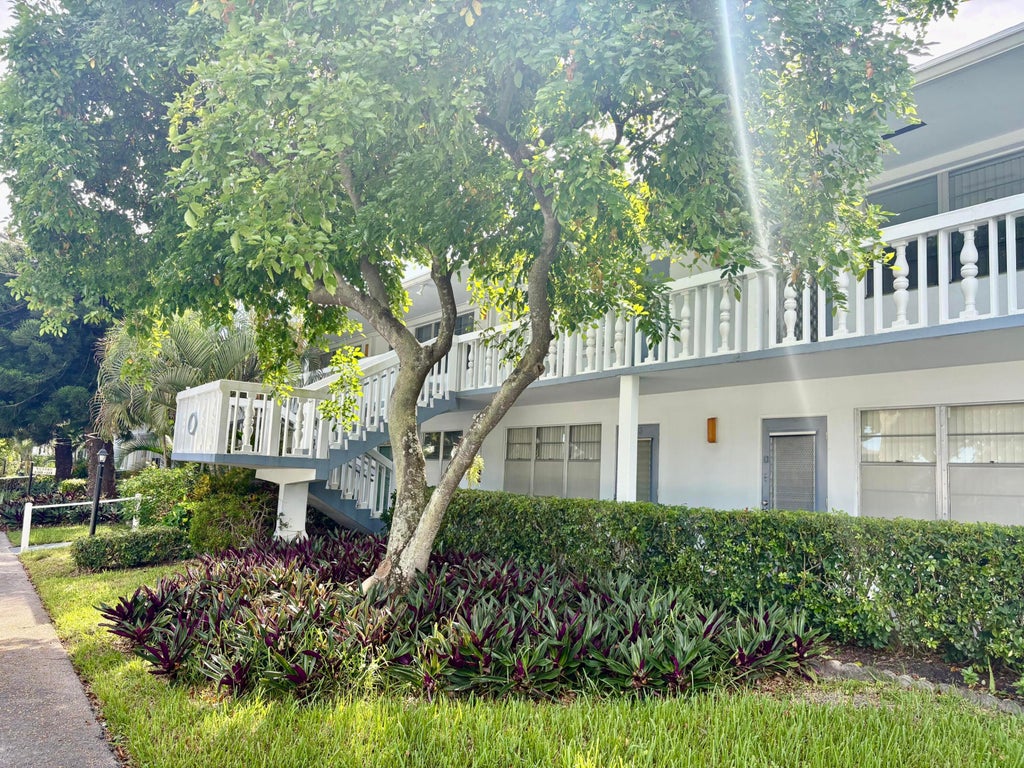 Photo of 323 TILFORD O #323, Deerfield Beach, FL 33442 (MLS # B26092233)