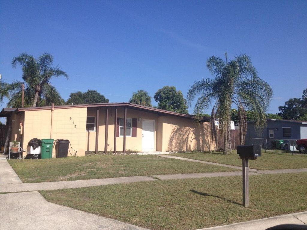 RIVER PARK UNIT 5 - Residential Lease