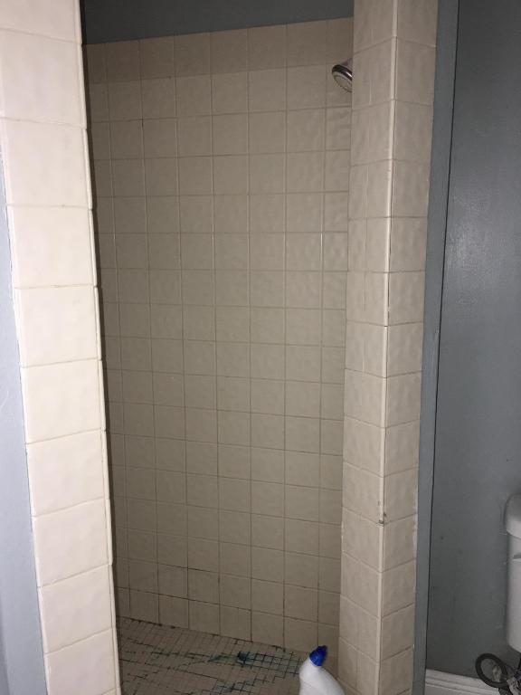 RIVER PARK UNIT 5 - Residential Lease