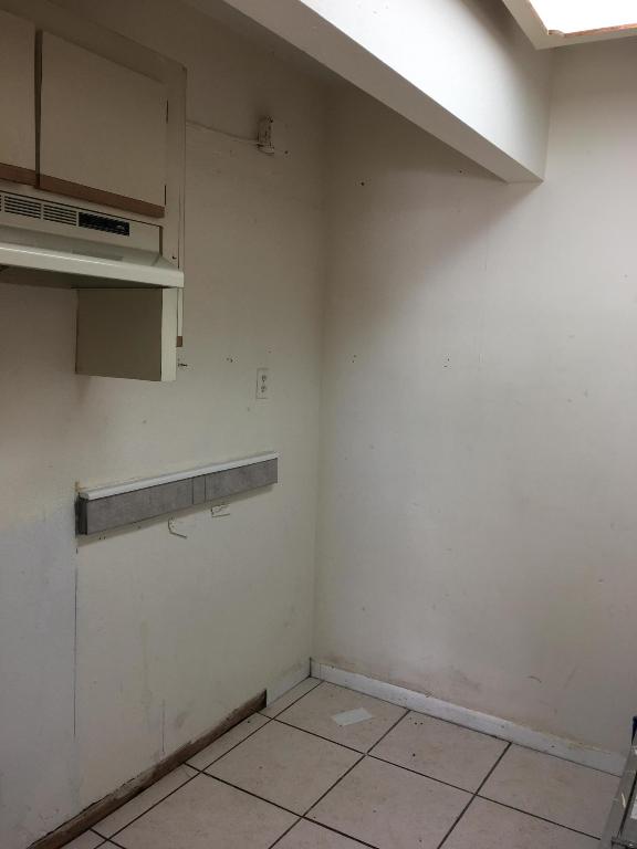 RIVER PARK UNIT 5 - Residential Lease