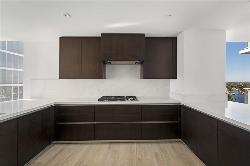 AUBERGE - Residential