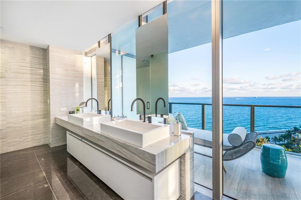 AUBERGE - Residential