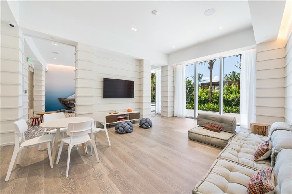 AUBERGE - Residential