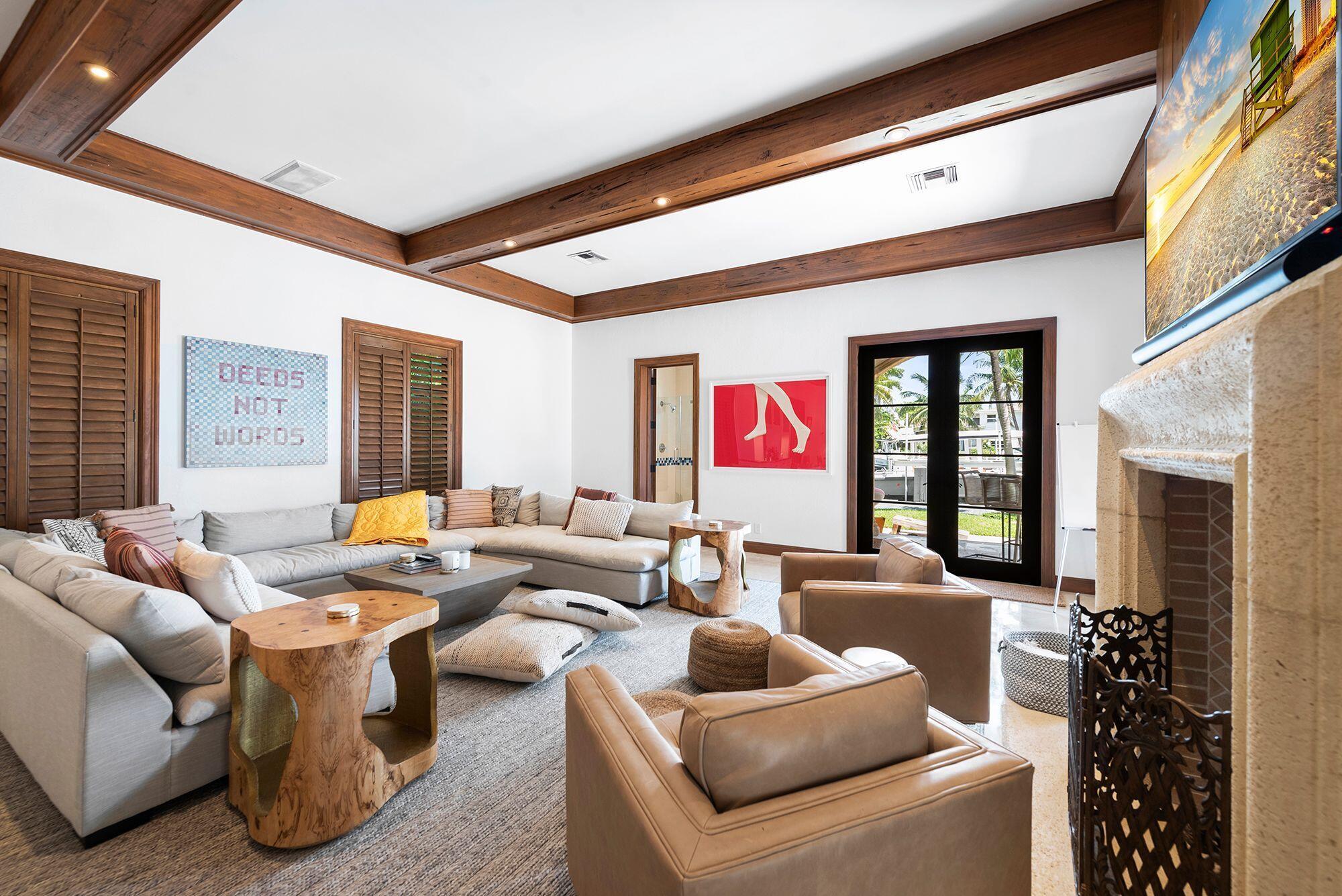 HARBOR EST - Residential Lease