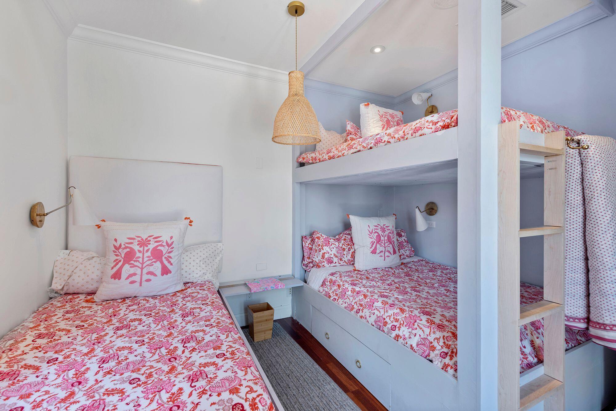 HARBOR EST - Residential Lease