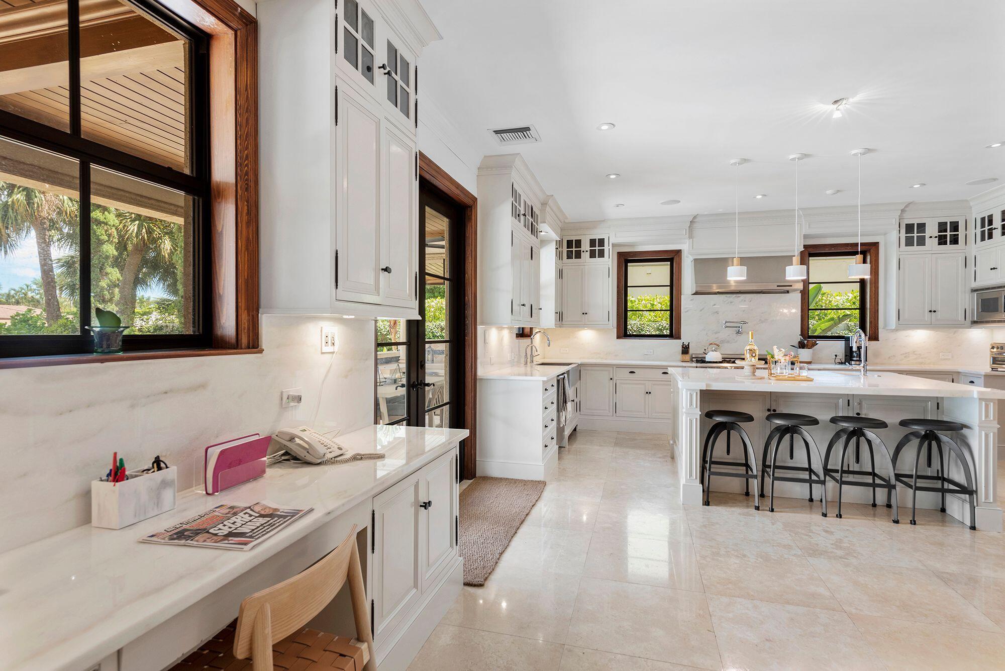 HARBOR EST - Residential Lease