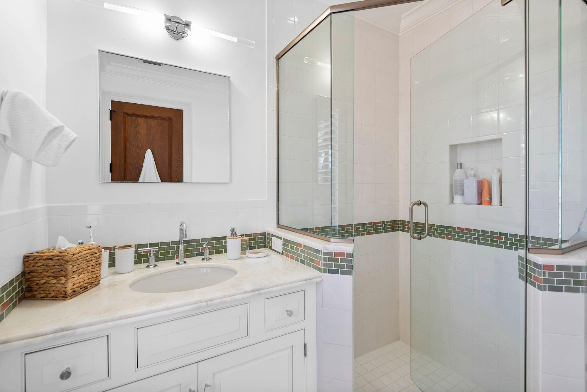 HARBOR EST - Residential Lease