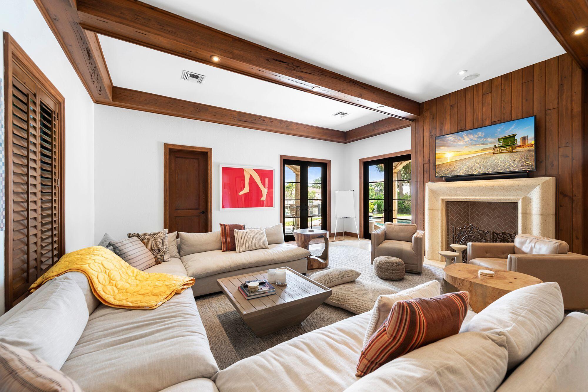 HARBOR EST - Residential Lease