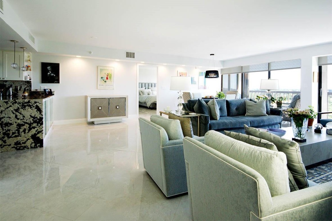 2450 Presidential Way 1006