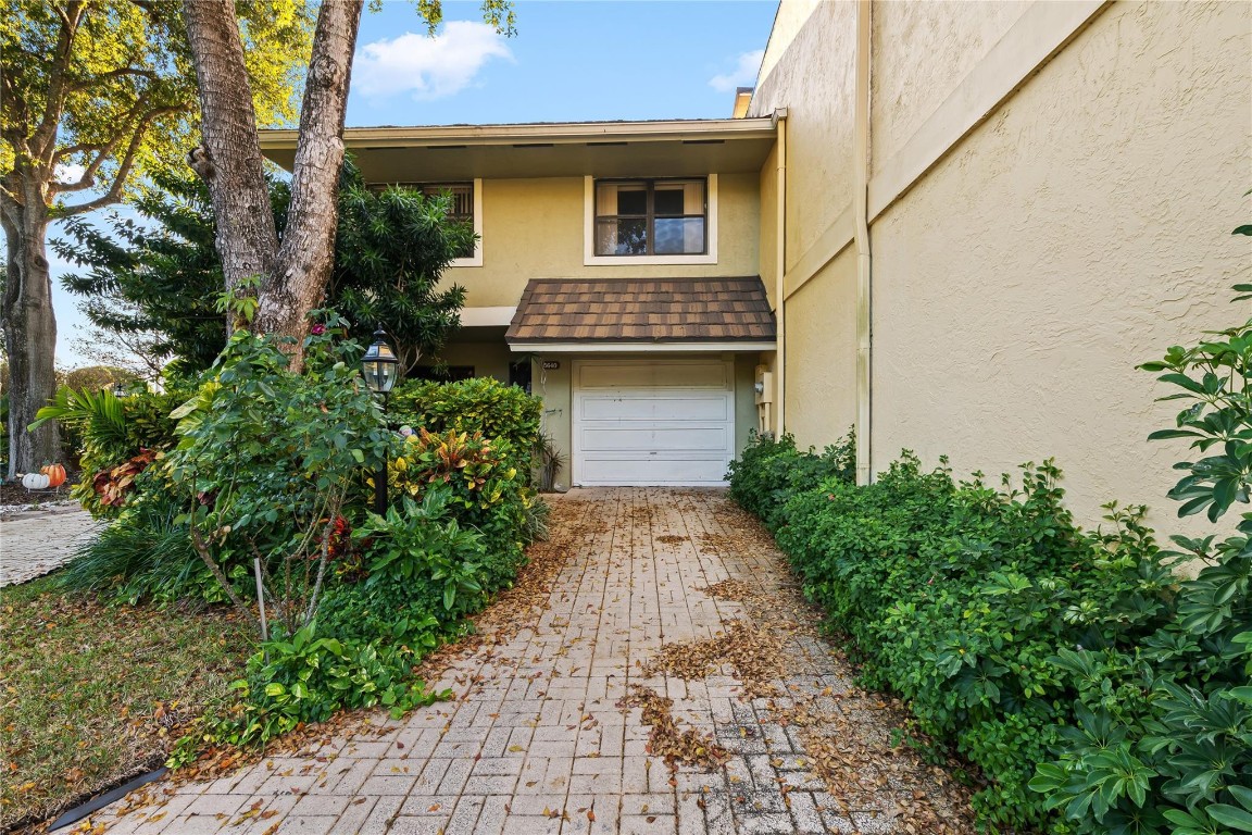 5640 Santiago Circle 5640