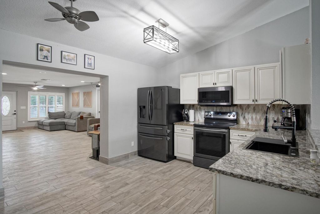Photo of 105 S Cardinal Place, Fort Pierce, FL 34945 (MLS # R11098627)
