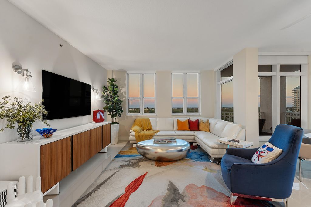 Photo of 450 N Federal Highway #711, Boynton Beach, FL 33435 (MLS # R11158383)