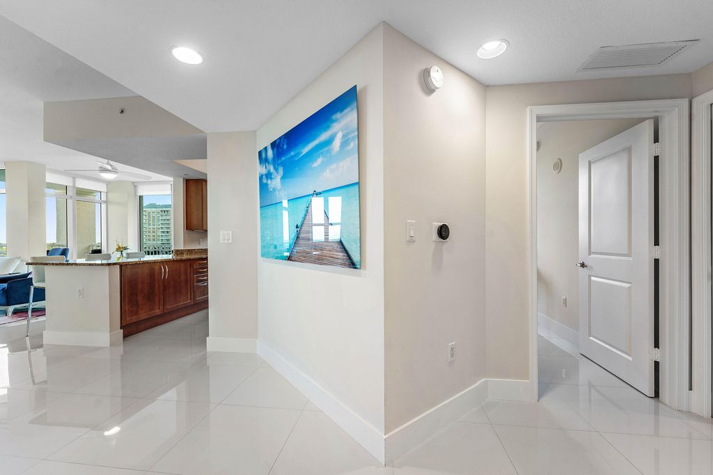 Photo of 450 N Federal Highway #711, Boynton Beach, FL 33435 (MLS # R11158383)