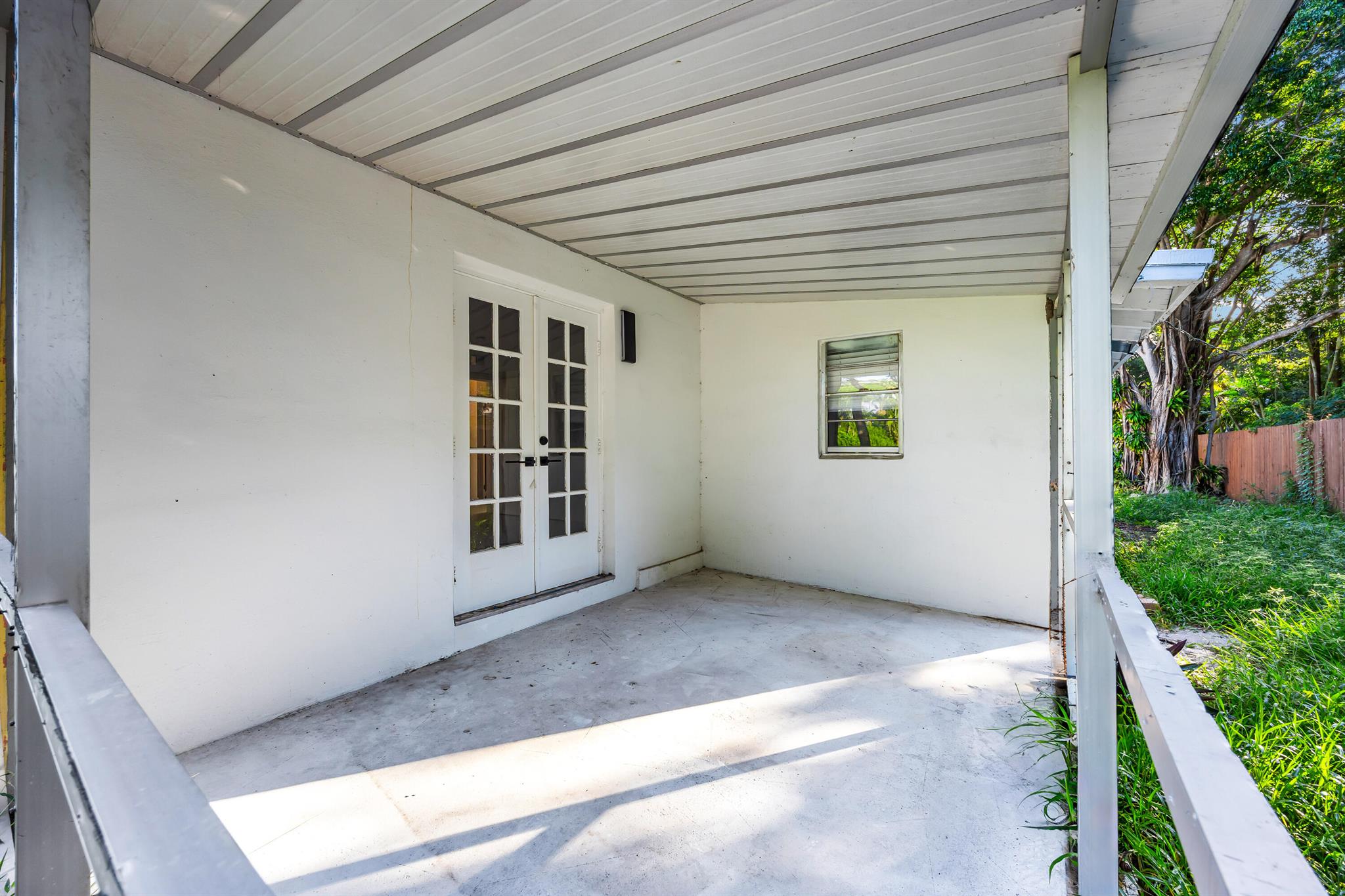 North Central Hollywood - Residential Lease