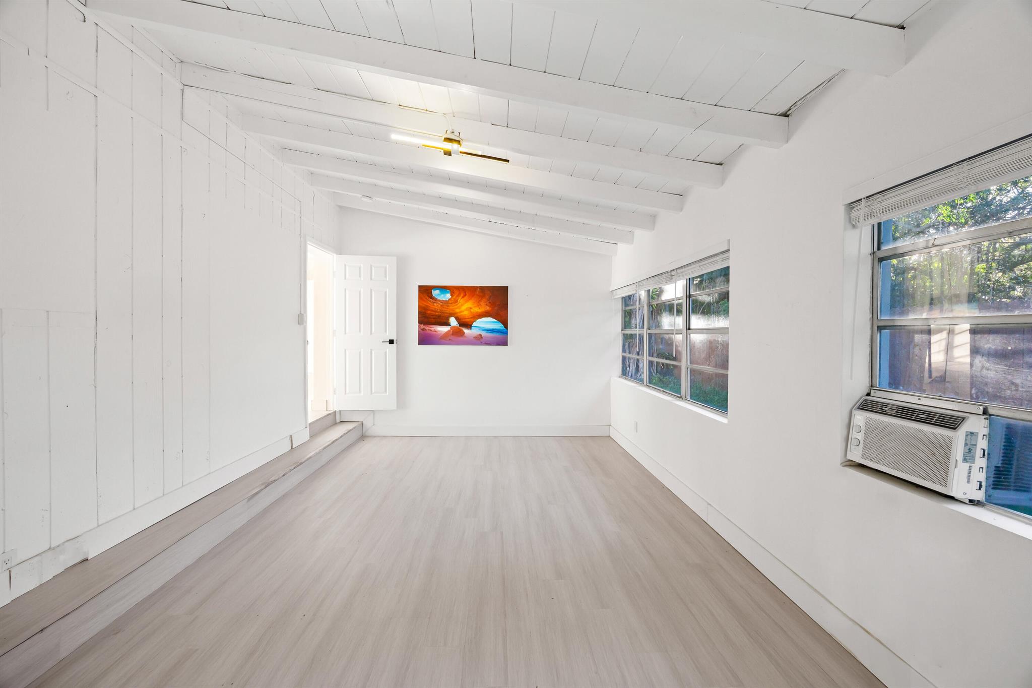 North Central Hollywood - Residential Lease