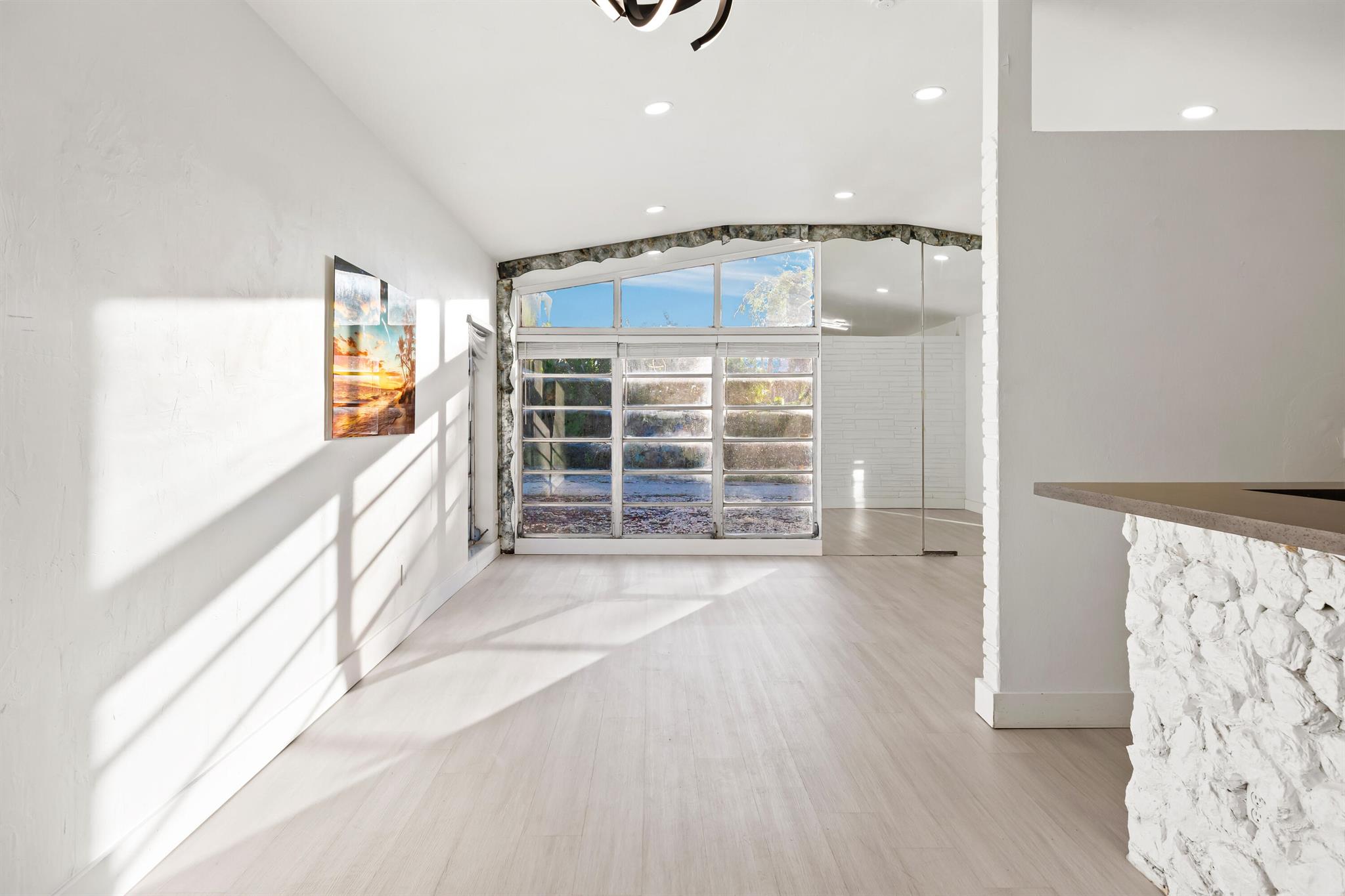 North Central Hollywood - Residential Lease