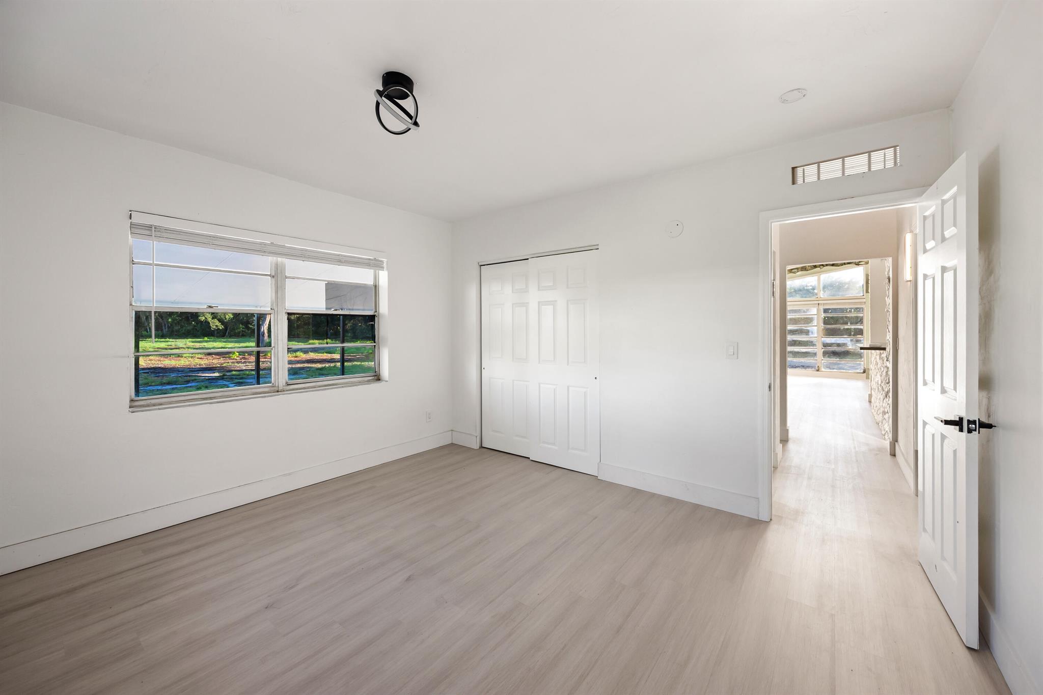 North Central Hollywood - Residential Lease
