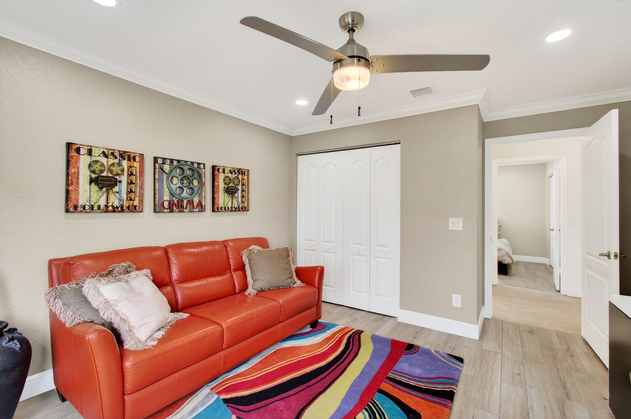 SYMPHONY BAY - Residential