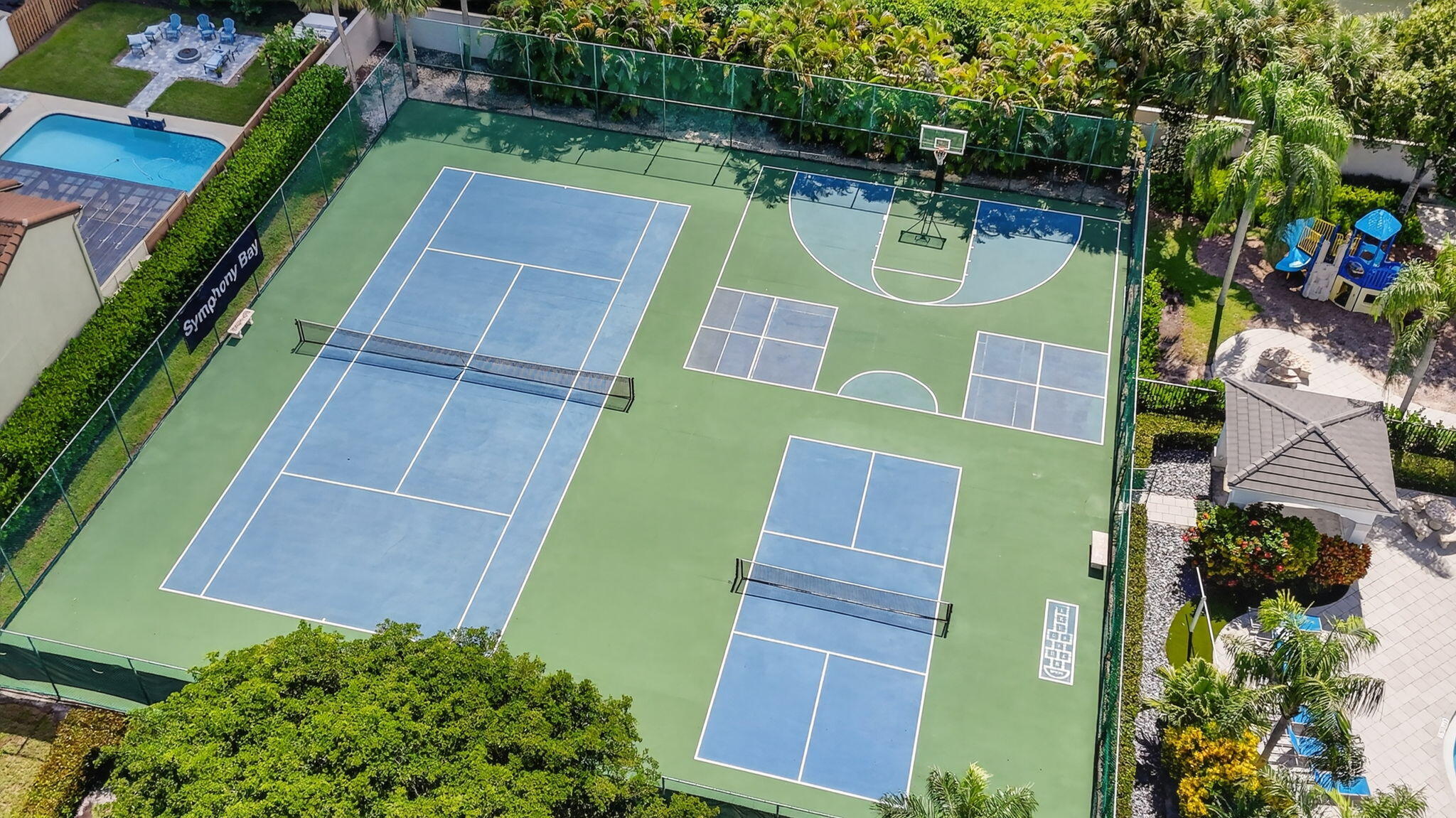 SYMPHONY BAY - Residential