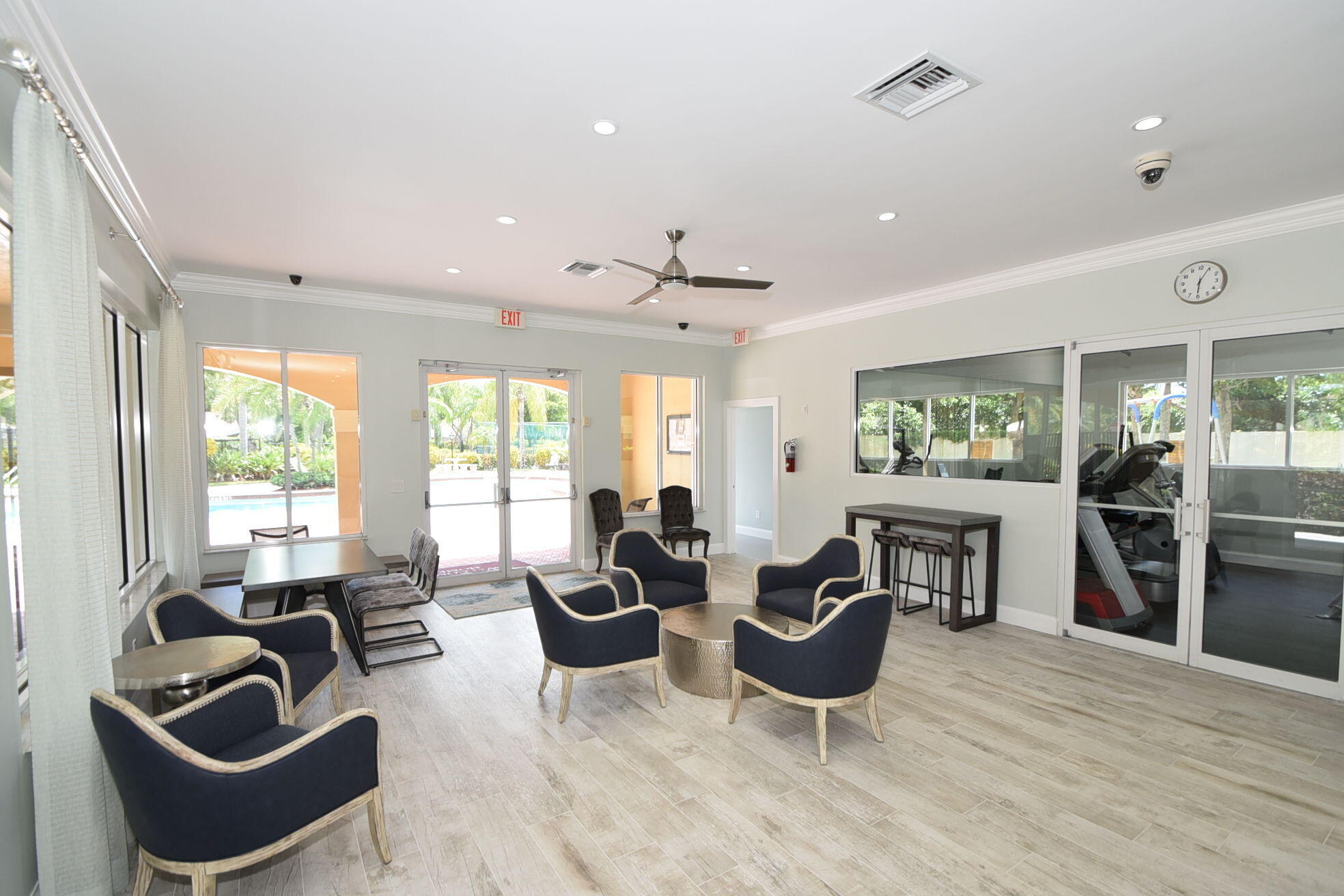 SYMPHONY BAY - Residential