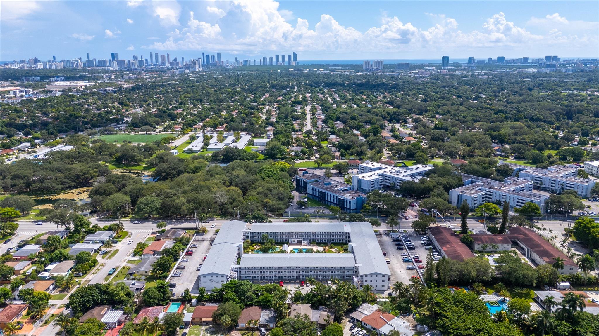 GOLDEN TOWERS - Residential