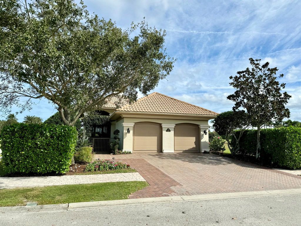 Photo of 102 SE Rio Palermo, Port Saint Lucie, FL 34984 (MLS # R11051621)