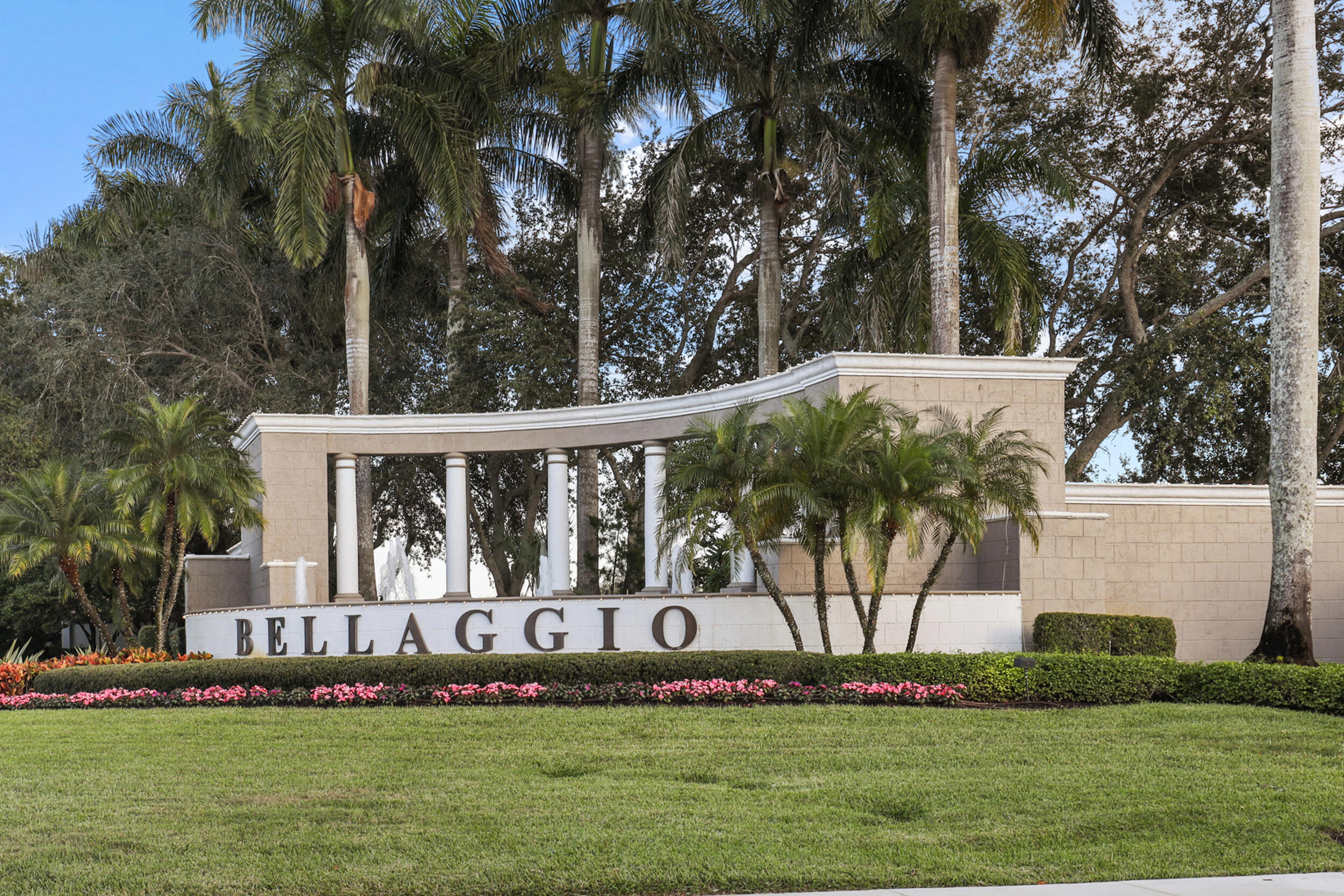 TOWNE PARK TR IA - Residential Lease