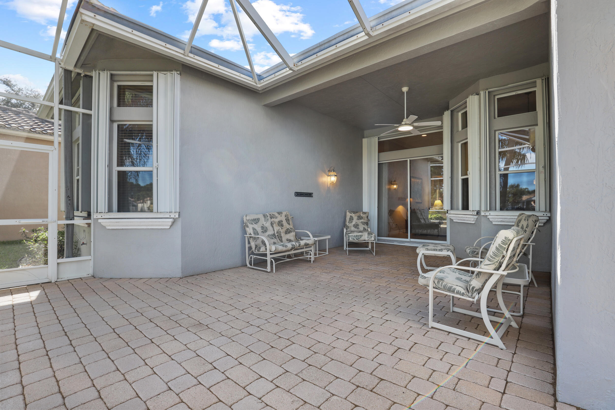 TOWNE PARK TR IA - Residential Lease