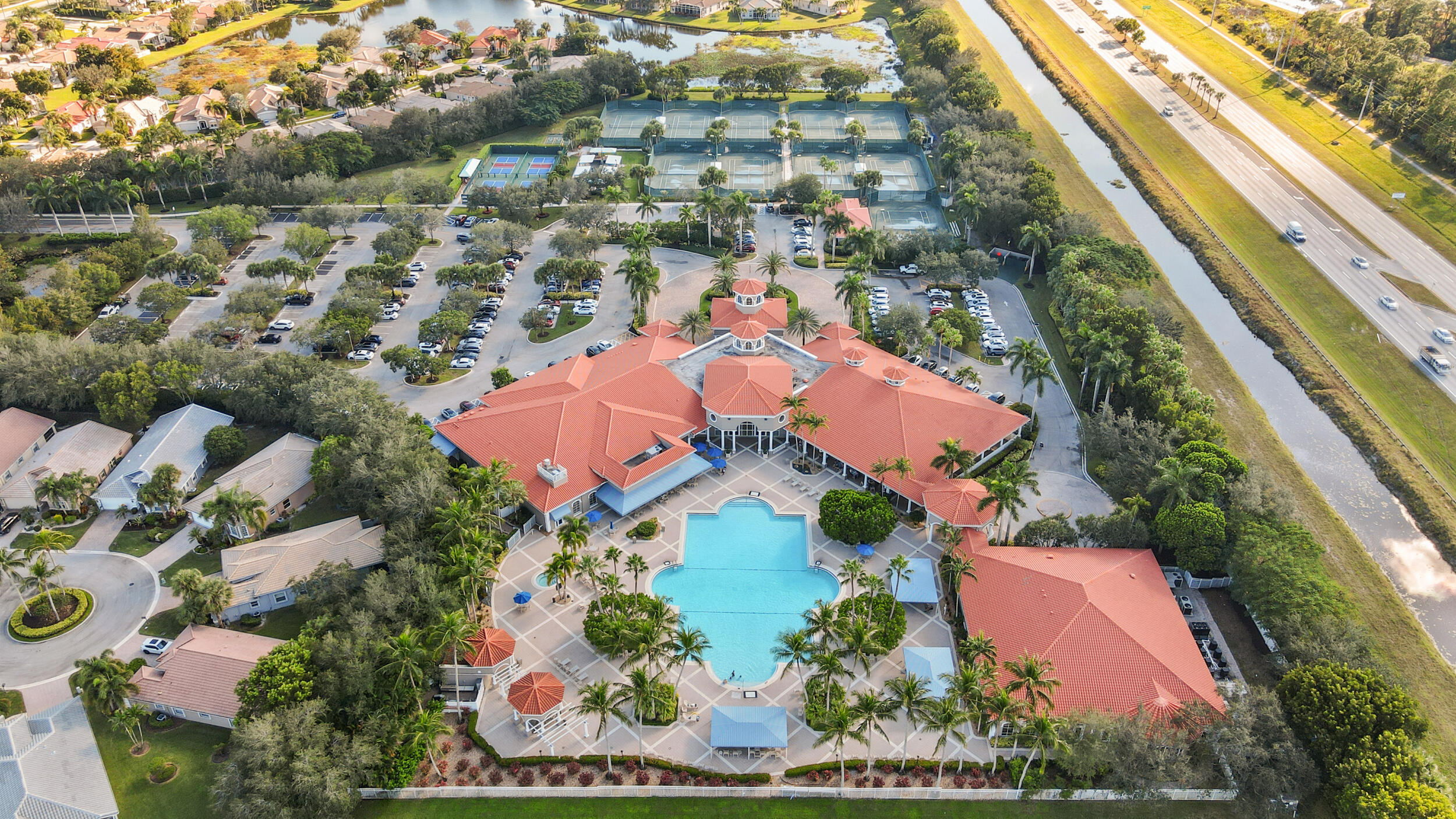 TOWNE PARK TR IA - Residential Lease