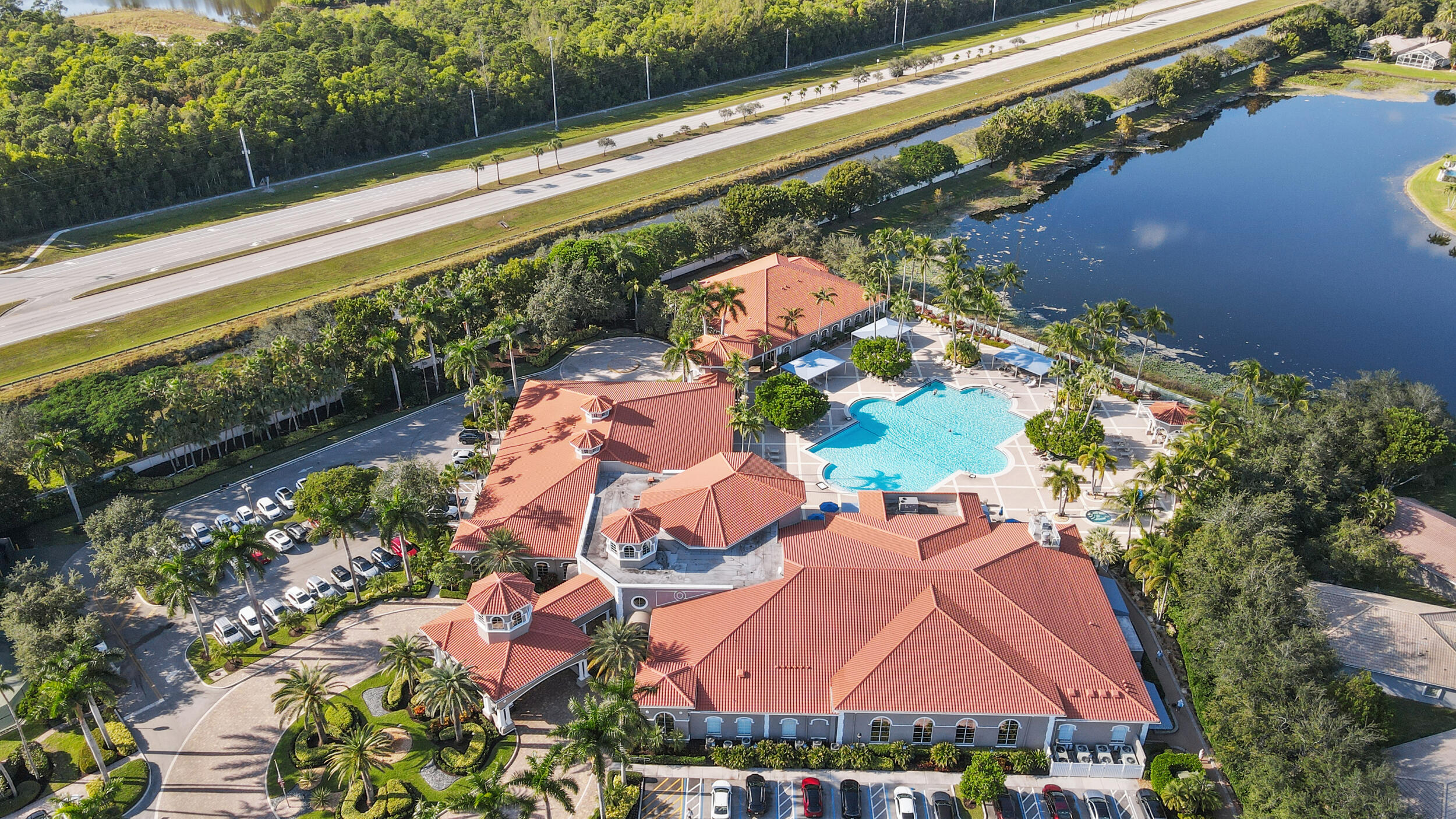 TOWNE PARK TR IA - Residential Lease