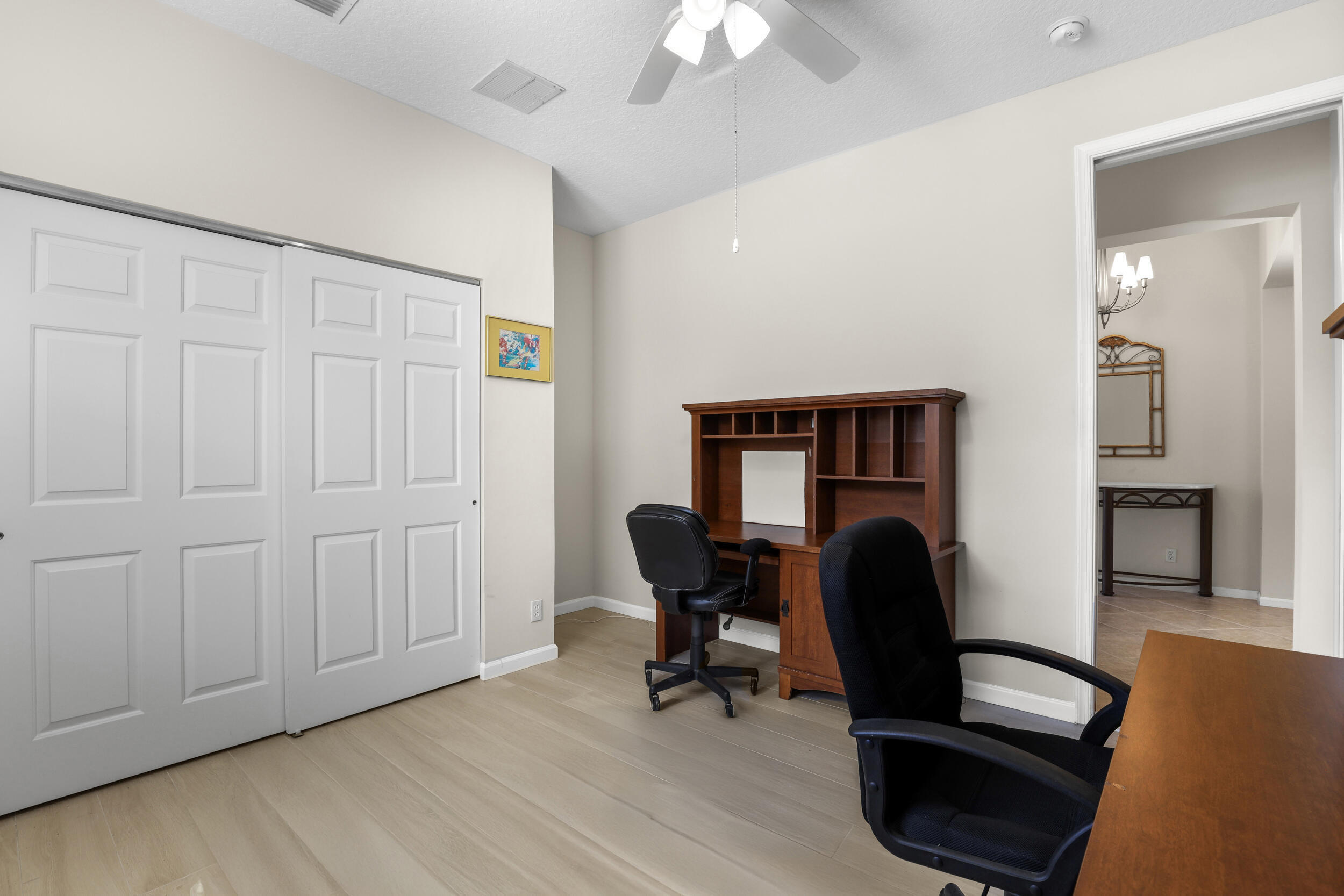 TOWNE PARK TR IA - Residential Lease