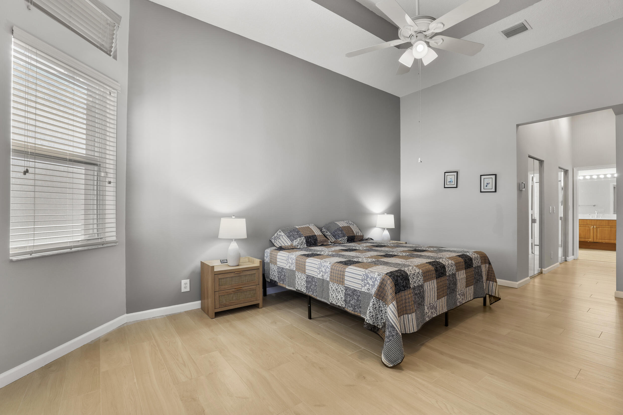 TOWNE PARK TR IA - Residential Lease