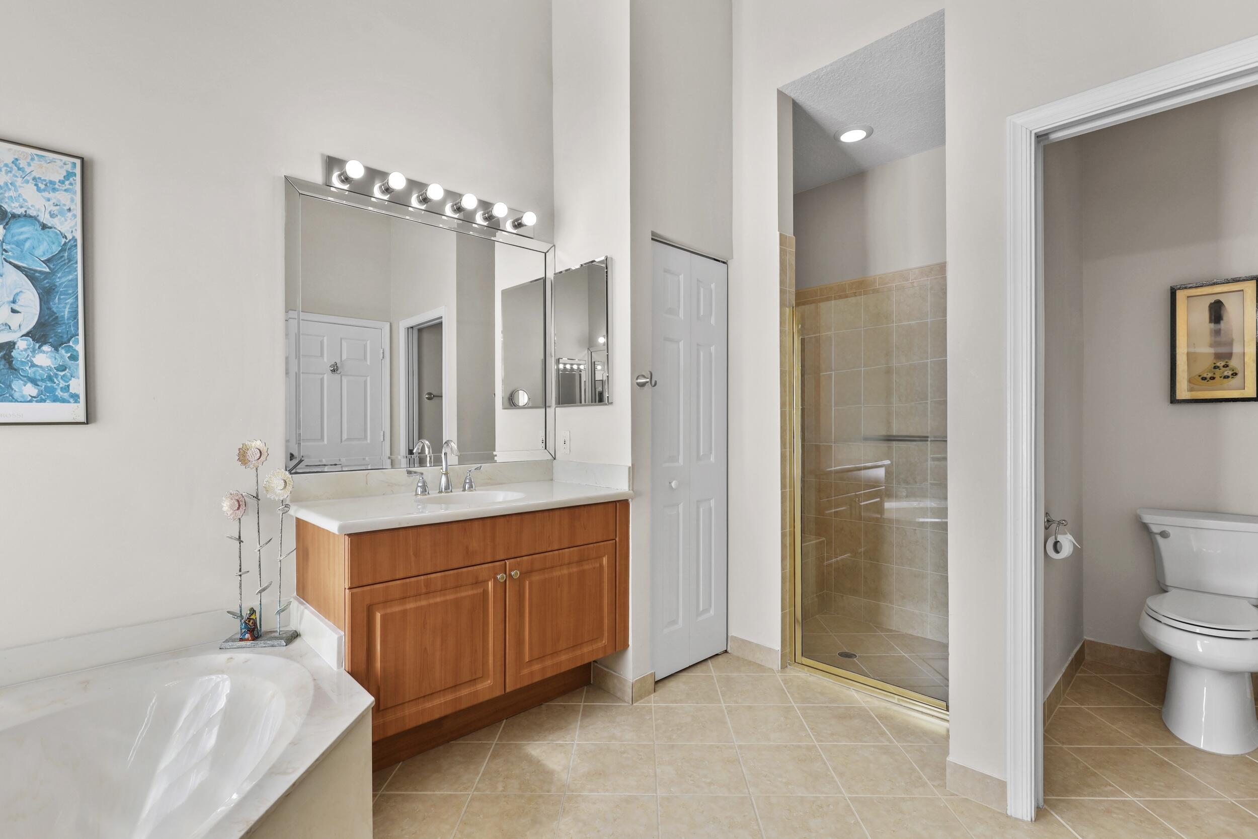 TOWNE PARK TR IA - Residential Lease