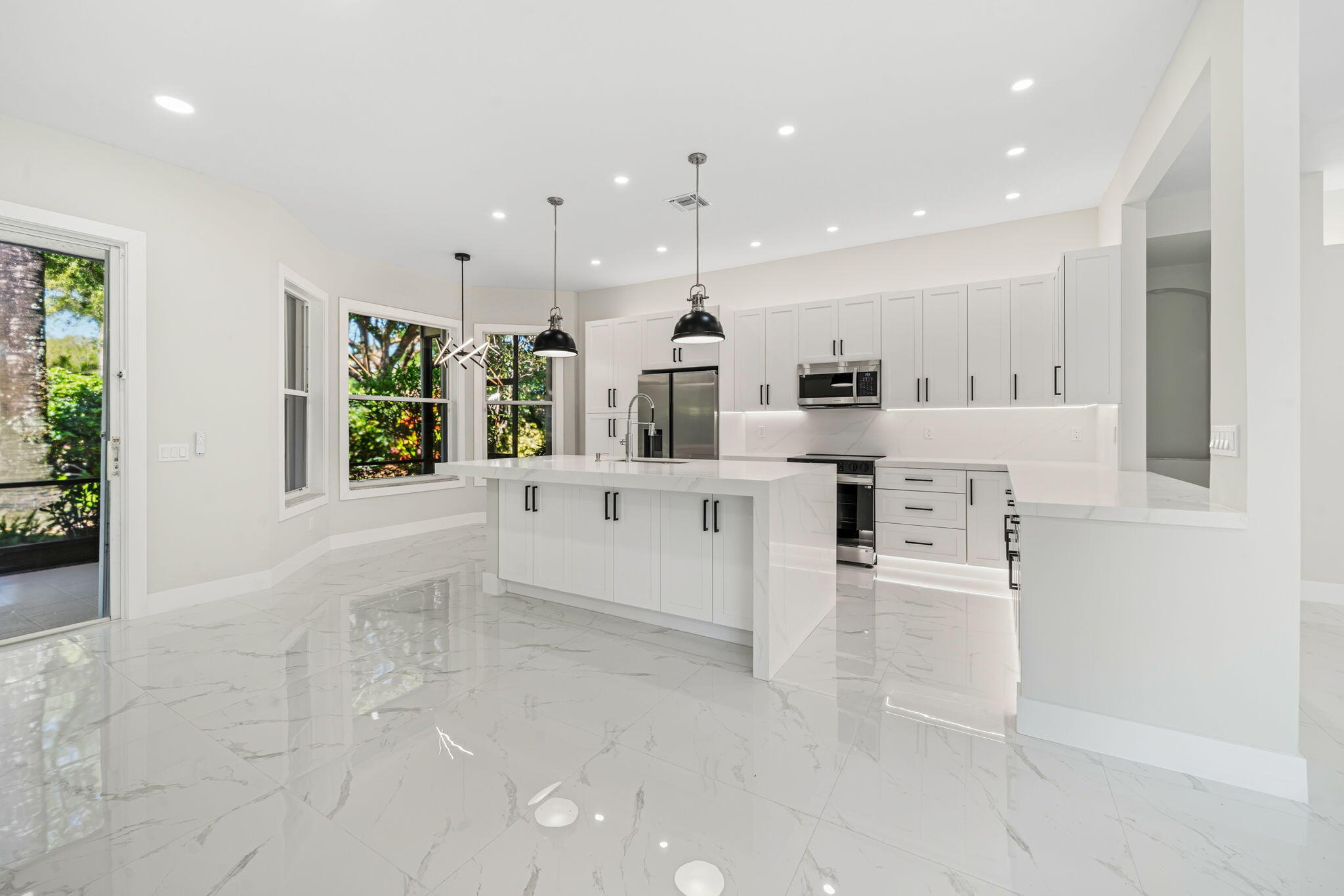 VALENCIA ISLES 1 - Residential