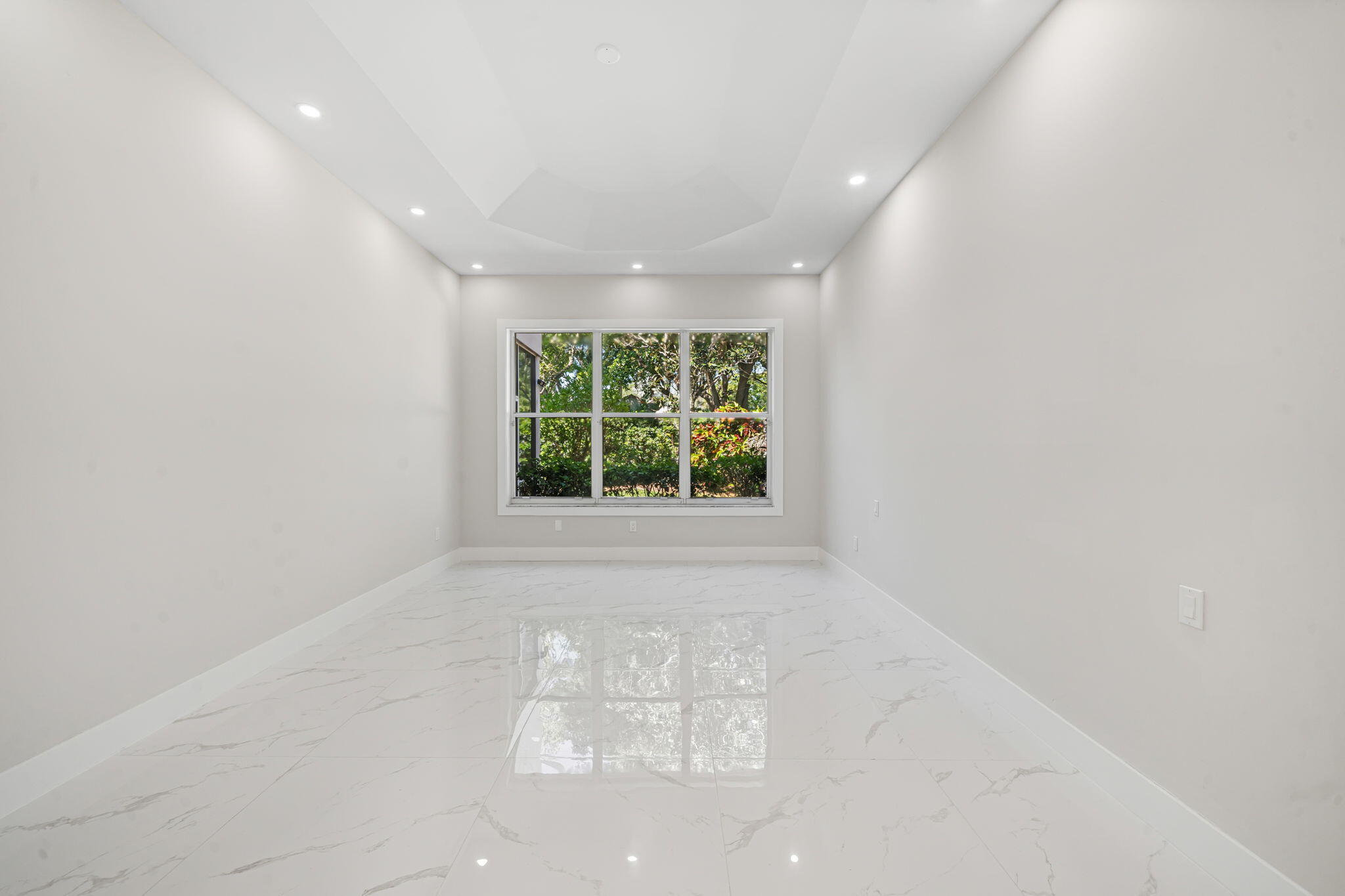 VALENCIA ISLES 1 - Residential