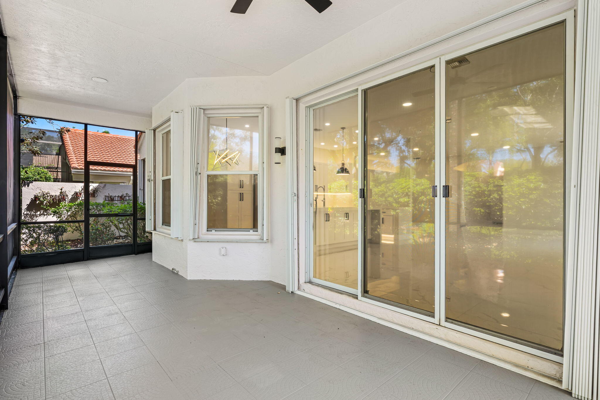 VALENCIA ISLES 1 - Residential