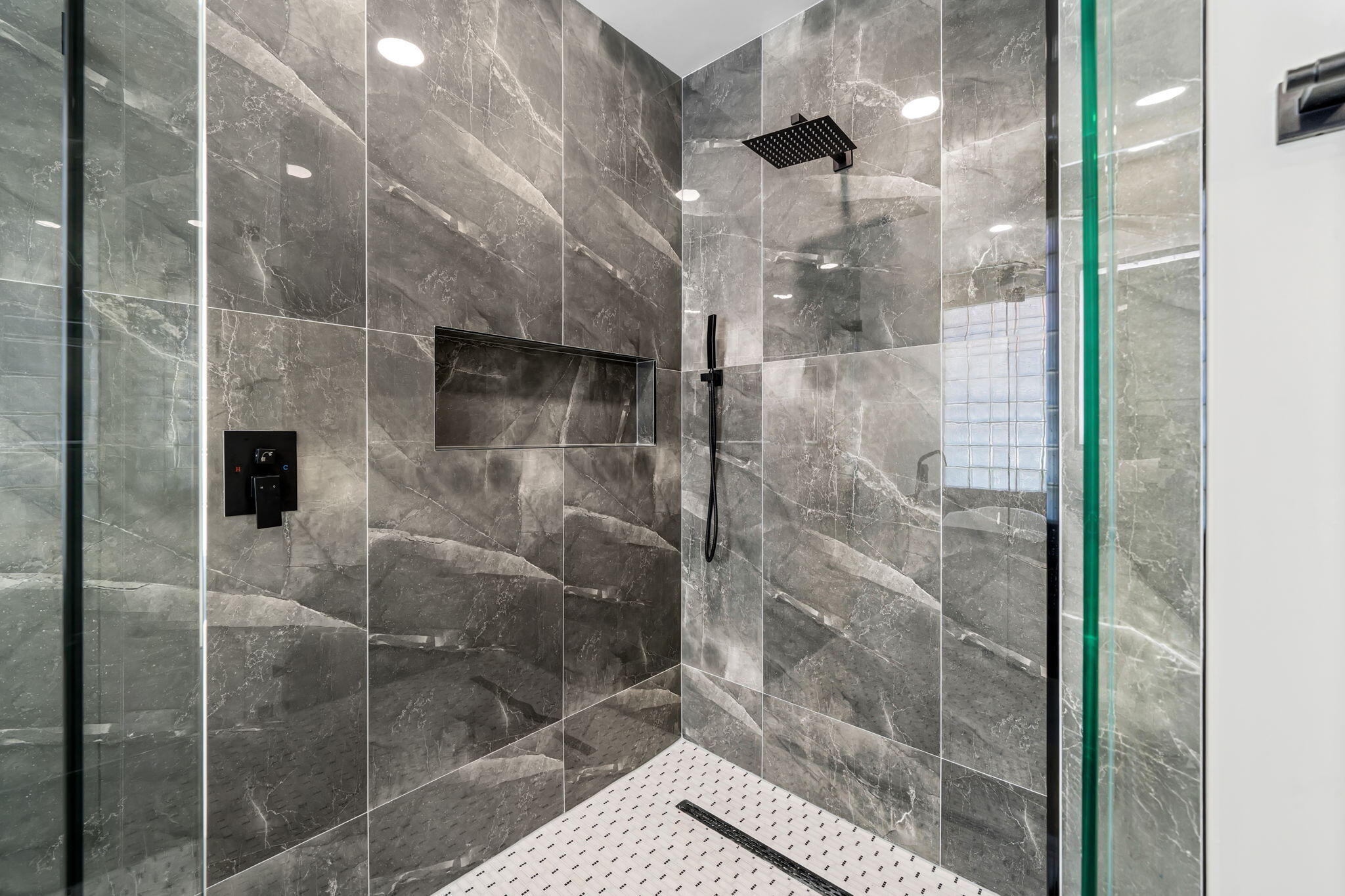 VALENCIA ISLES 1 - Residential