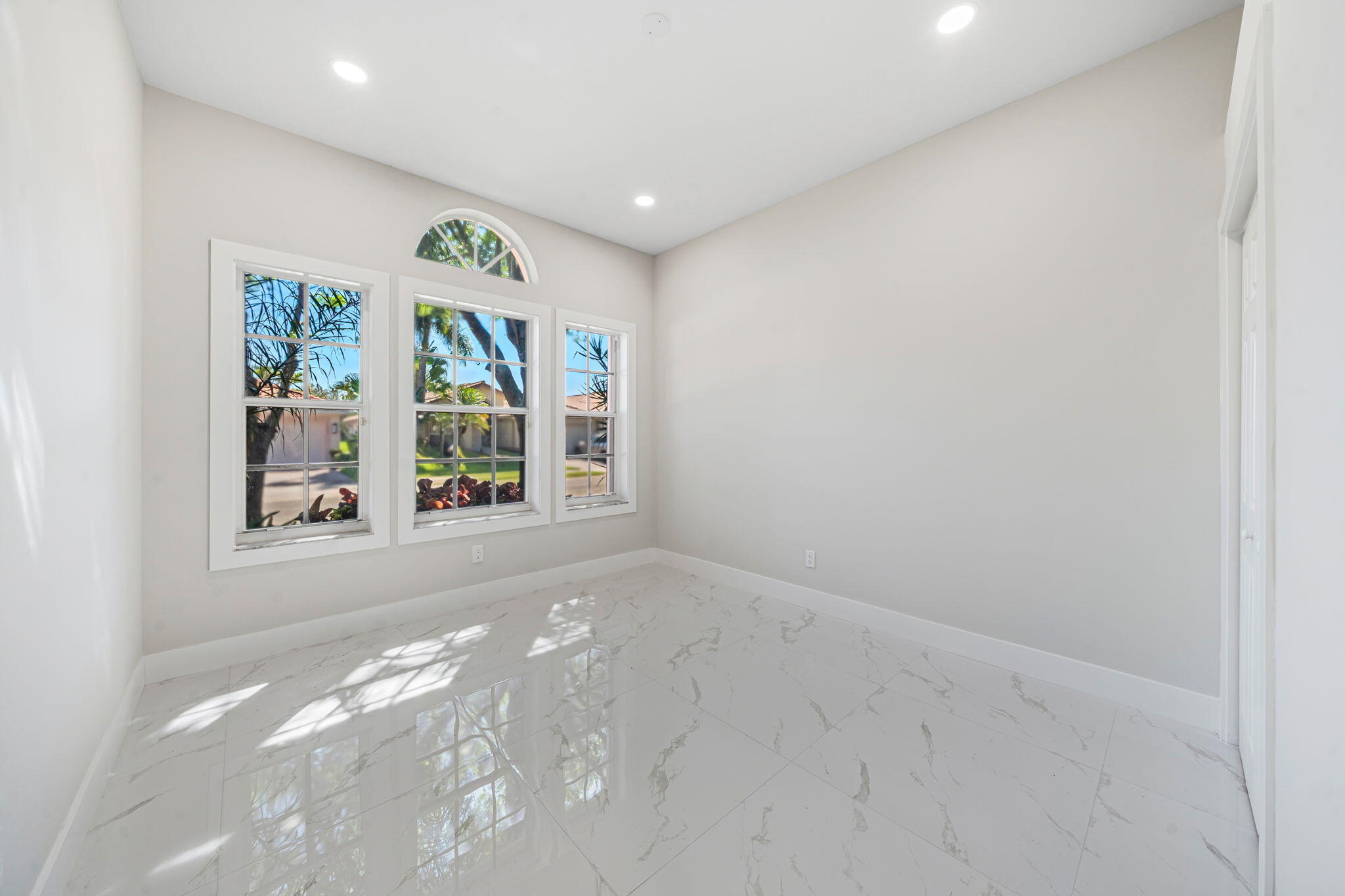 VALENCIA ISLES 1 - Residential