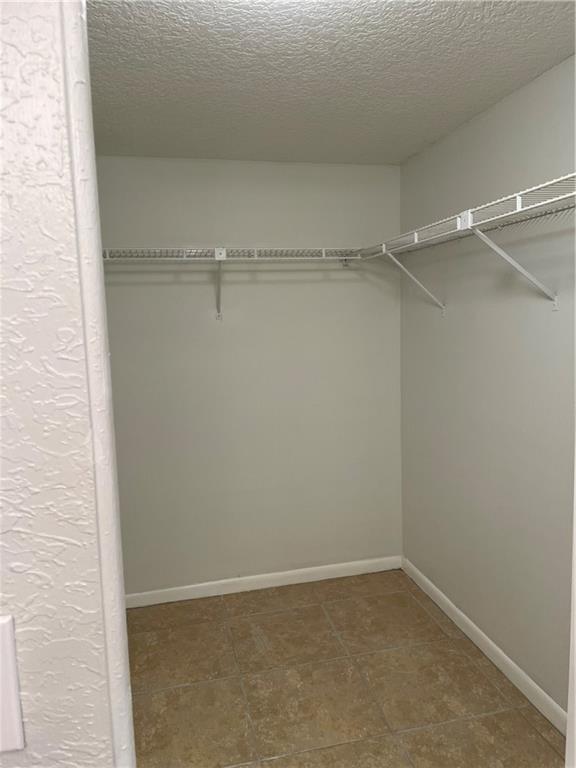 THE PINES OF OAKLAND FORE - Residential