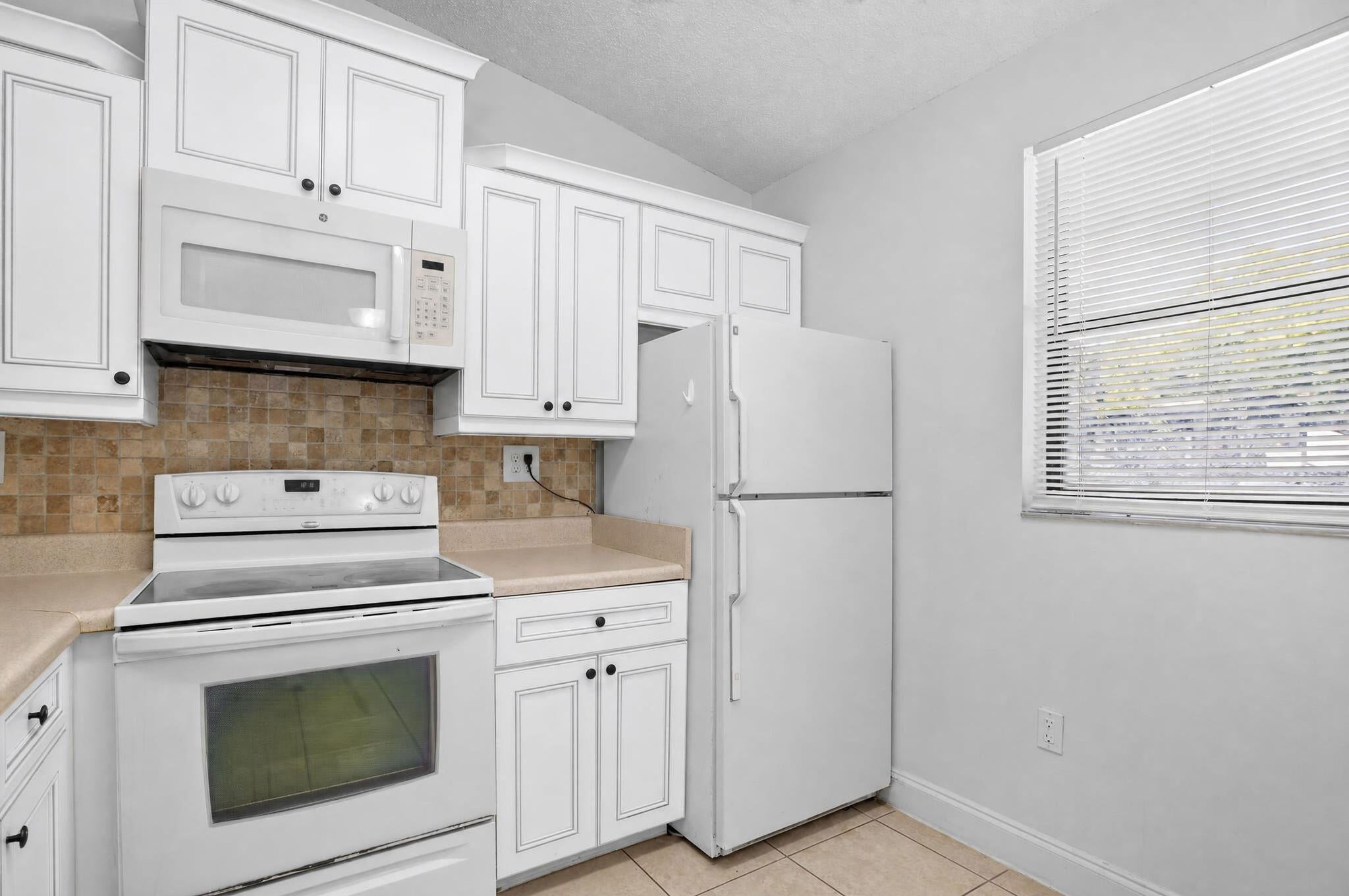 9919 NOB HILL Court 9919