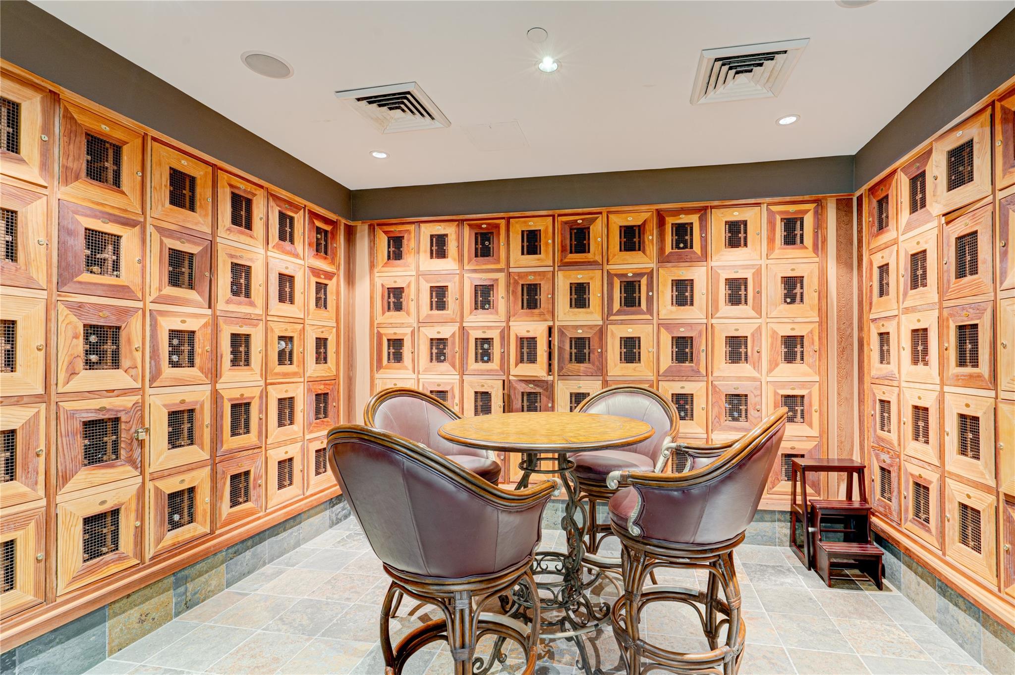 L'Ambiance Beach Condo - Residential Lease