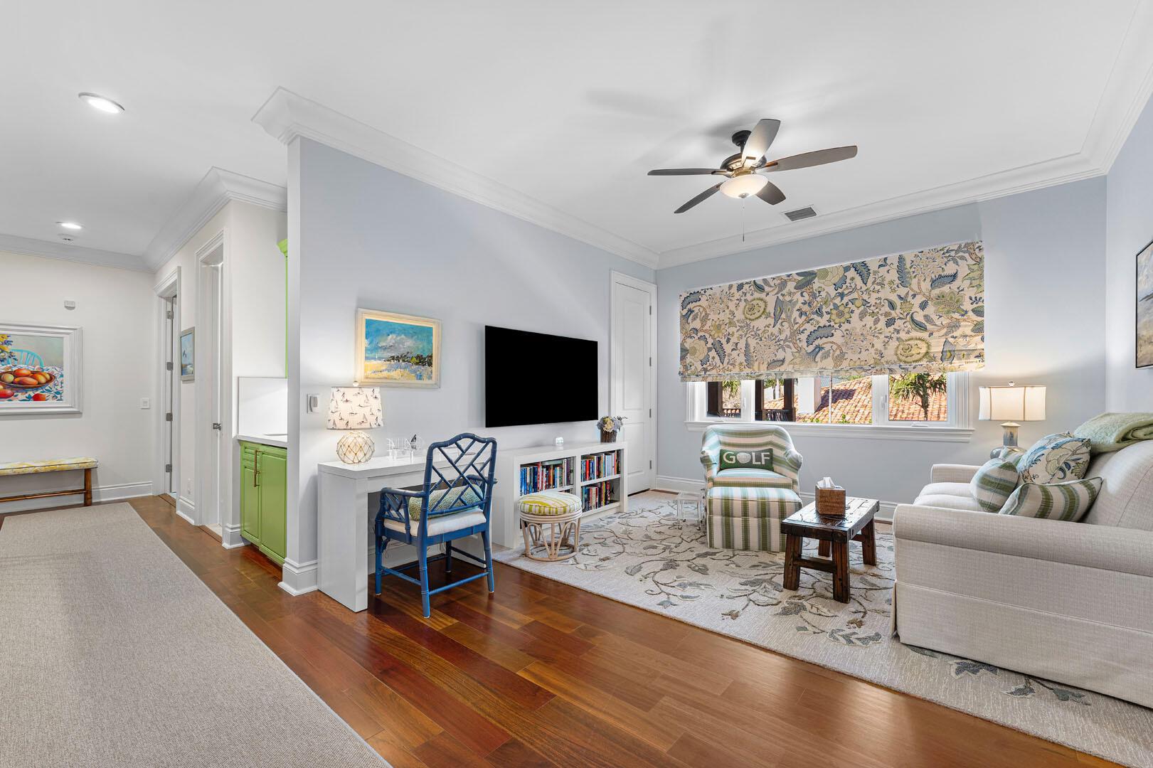 ROYAL PALM YACHT & COUNTR - Residential