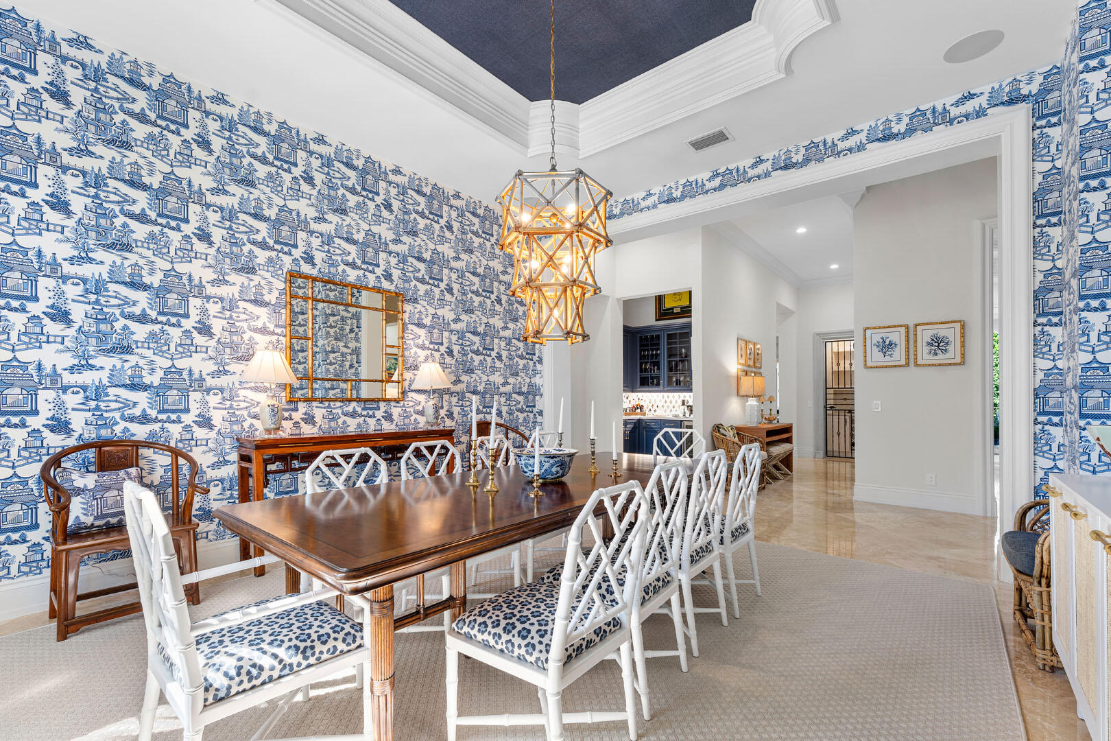 ROYAL PALM YACHT & COUNTRY CLUB - Residential