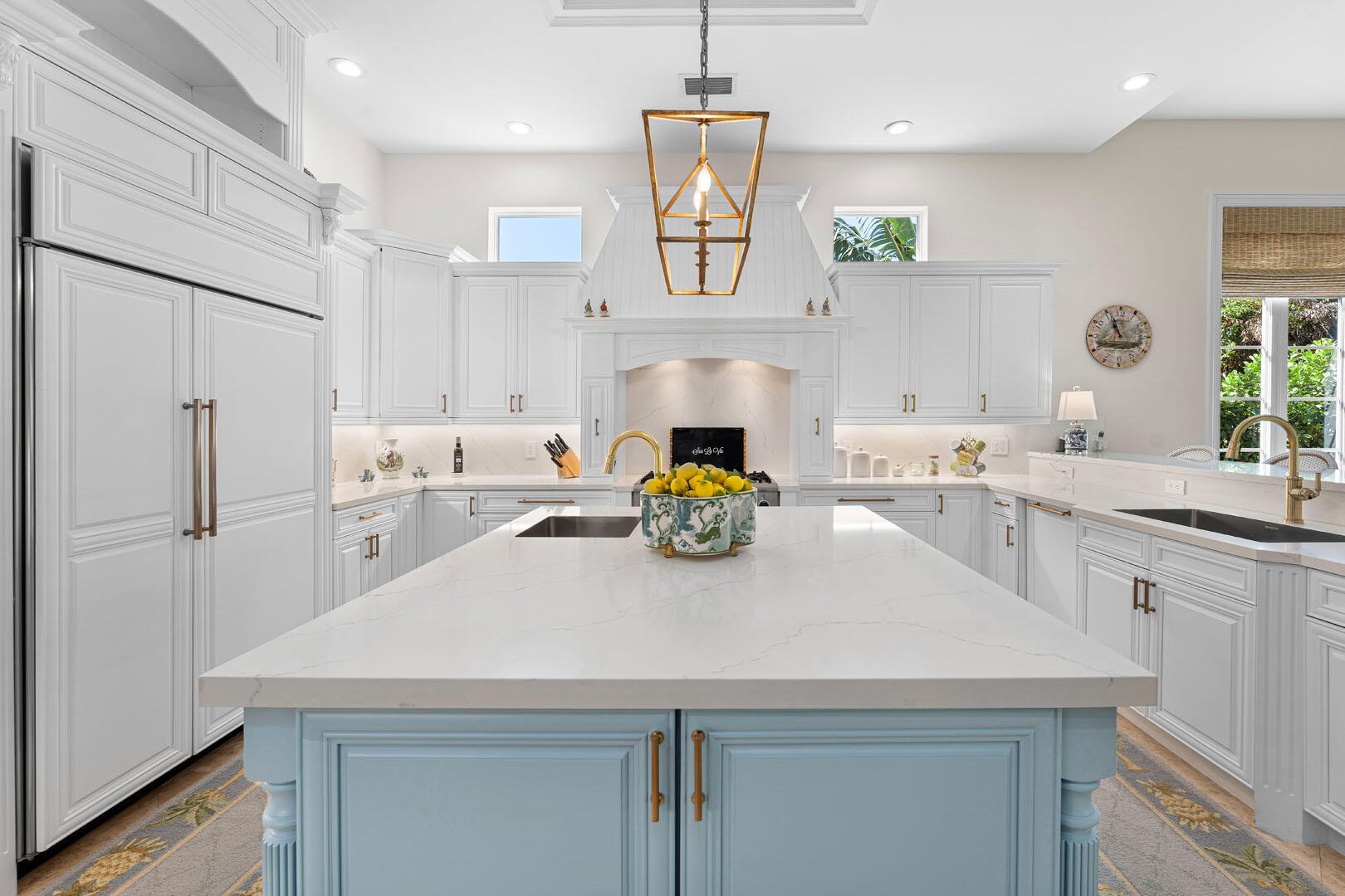 ROYAL PALM YACHT & COUNTRY CLUB - Residential